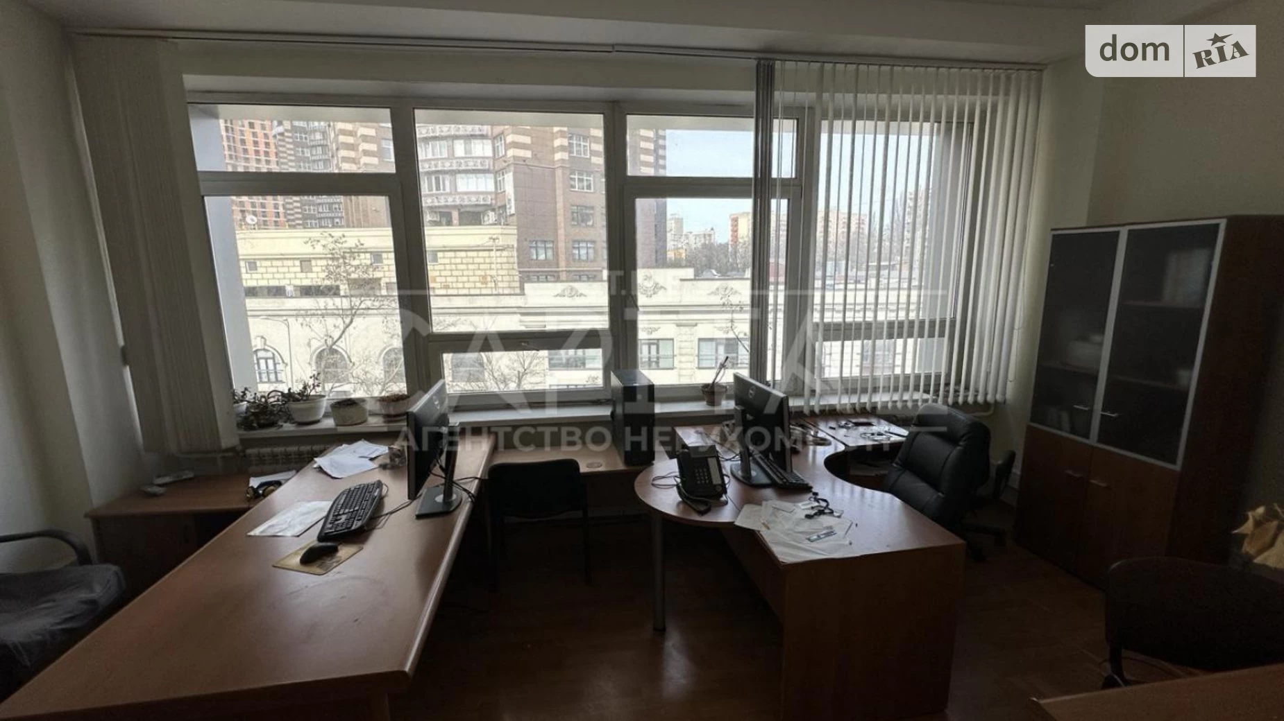 Сдается в аренду офис 615 кв. м в бизнес-центре, цена: 5400 $ - фото 4
