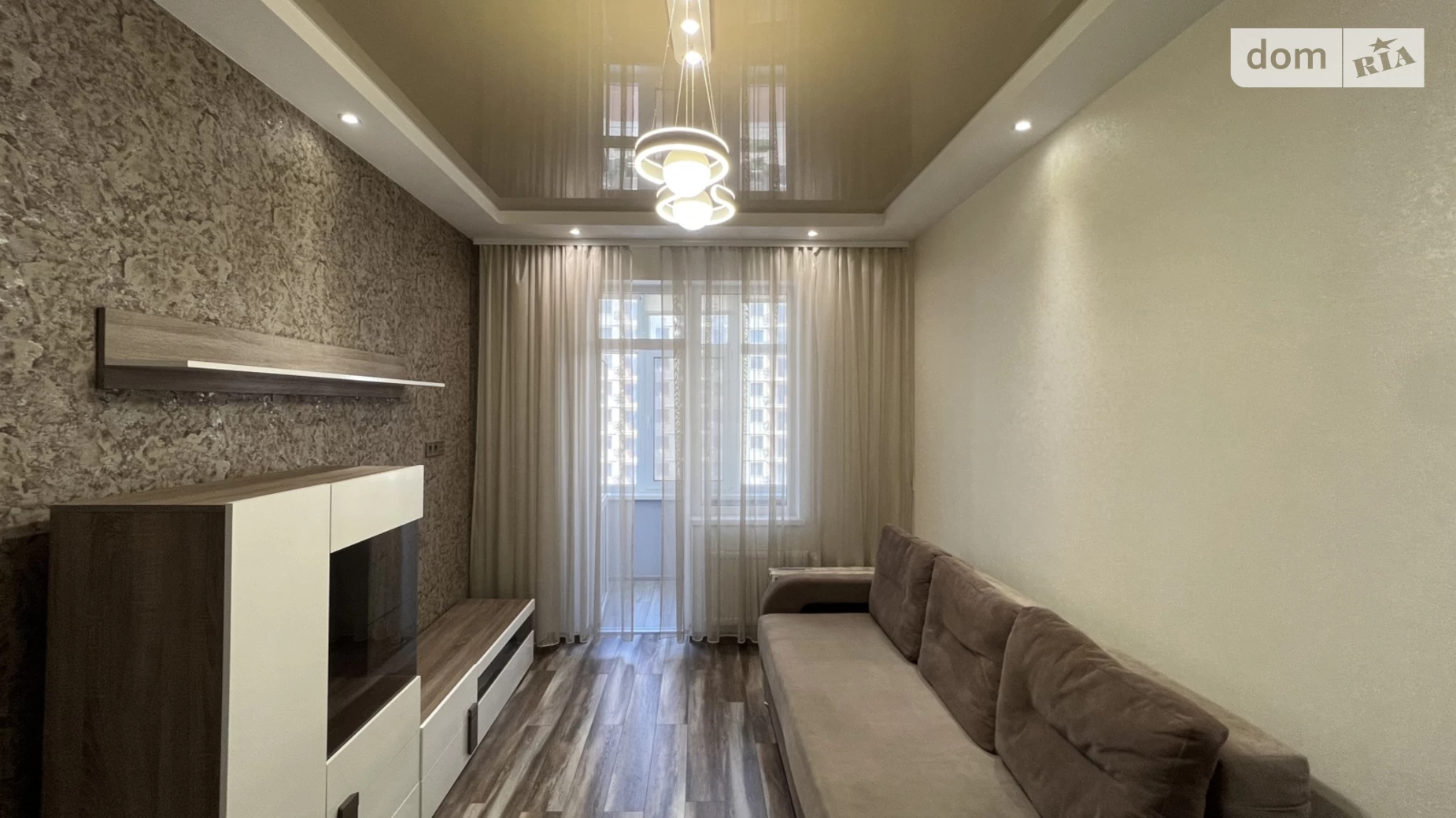 Продается 1-комнатная квартира 41.6 кв. м в Одессе, ул. Жемчужная, 6 - фото 2