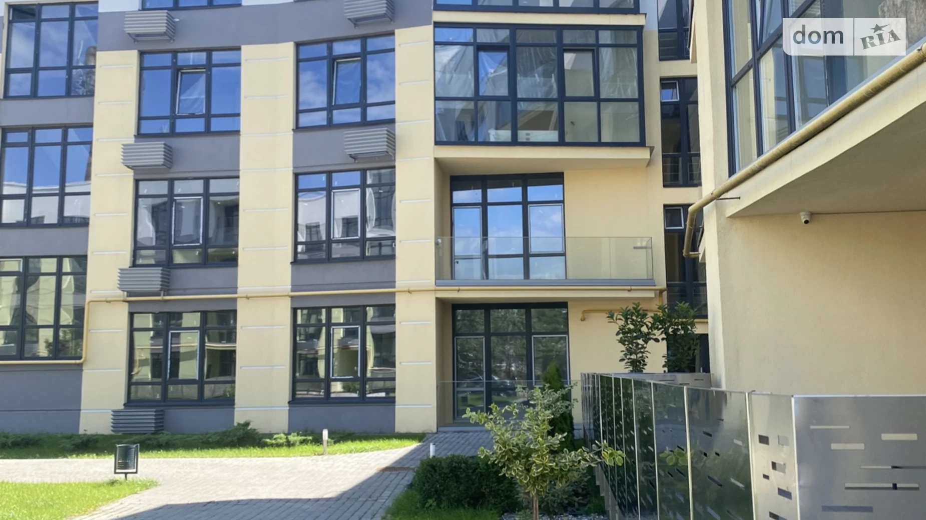 Продається 1-кімнатна квартира 48.2 кв. м у Києві, вул. Дубищанська, 3 - фото 2