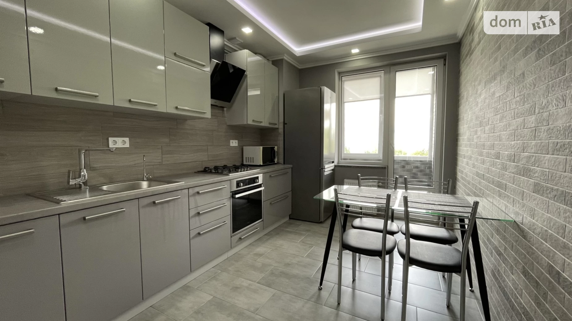Продается 1-комнатная квартира 41 кв. м в Львове, цена: 81000 $ - фото 2