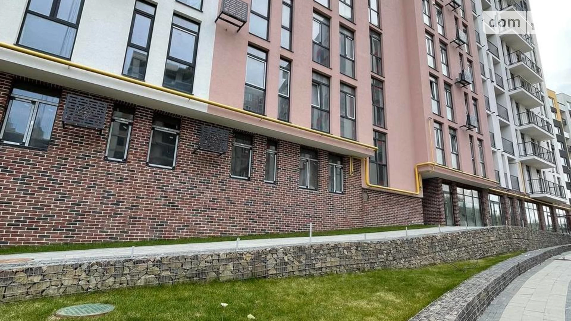 Продається 2-кімнатна квартира 68.3 кв. м у Львові, вул. Під Голоском, 16 - фото 2