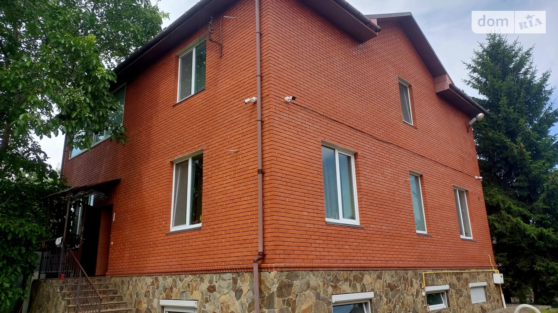 Продается дом на 3 этажа 271 кв. м с камином, цена: 149000 $ - фото 2