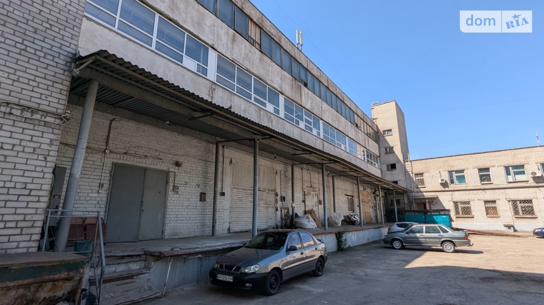Продается помещения свободного назначения 3500 кв. м в 3-этажном здании, цена: 525000 $ - фото 2