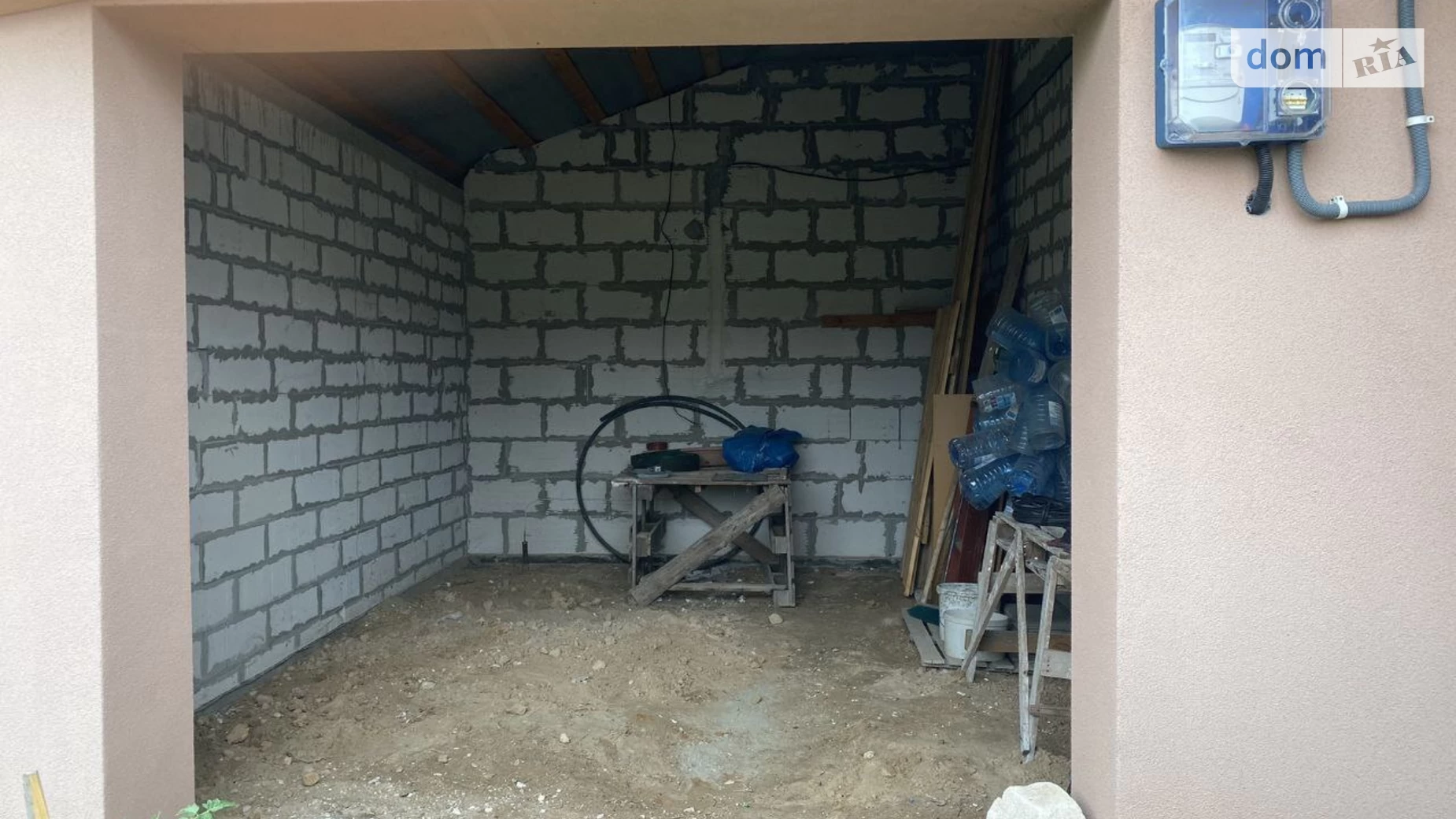 Продается дом на 2 этажа 130 кв. м с подвалом, цена: 90000 $ - фото 2