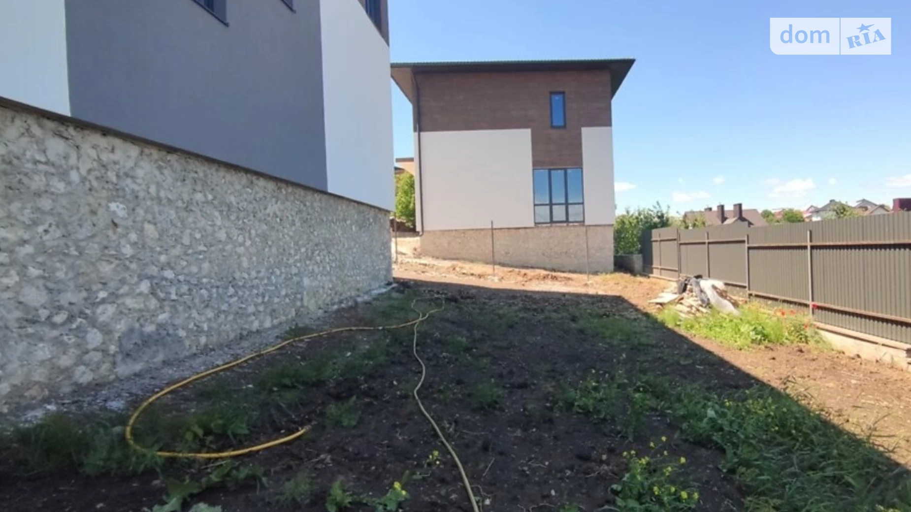 Продается дом на 2 этажа 120 кв. м с камином, цена: 97500 $ - фото 3
