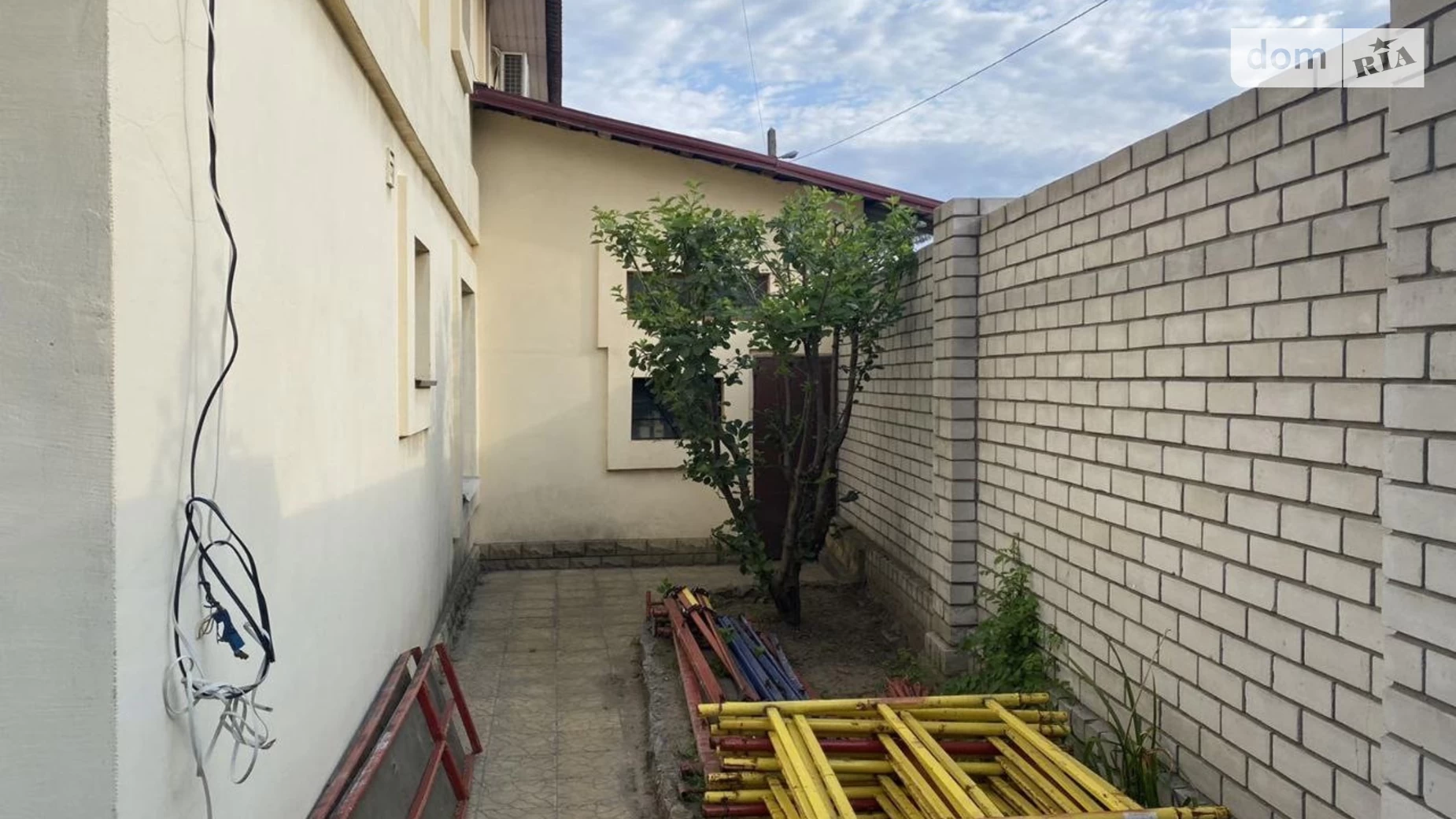 Продается дом на 2 этажа 240 кв. м с участком, цена: 95000 $ - фото 3