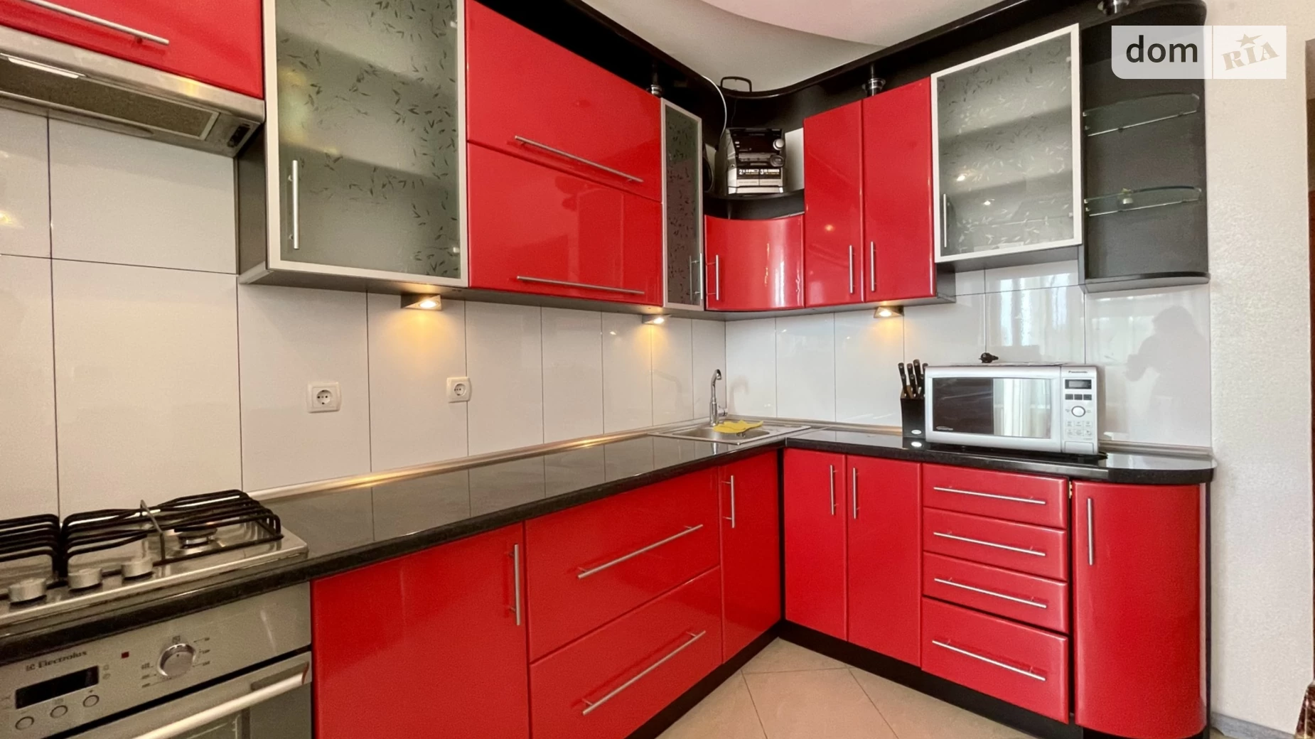 2-комнатная квартира 65 кв. м в Тернополе, ул. Карпенко - фото 2