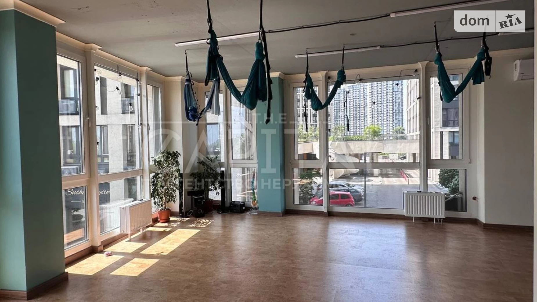 Продається 2-кімнатна квартира 80 кв. м у Києві, вул. Зарічна, 2 корпус 3 - фото 5