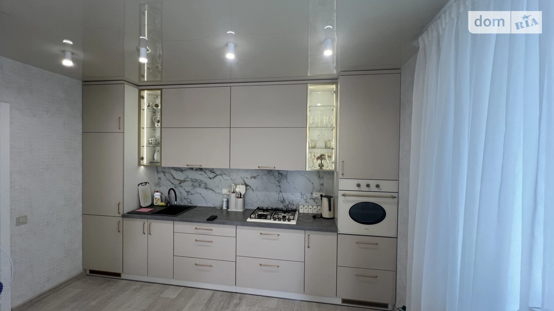 Продается 3-комнатная квартира 80 кв. м в Виннице, ул. Академика Заболотного - фото 2