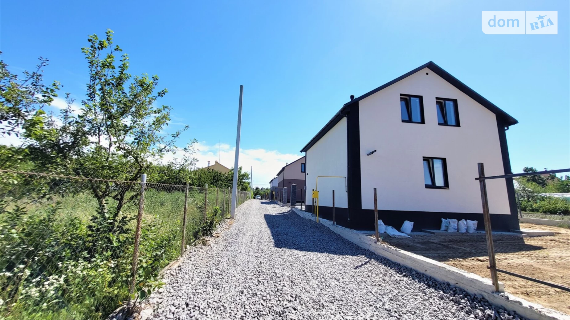 Продается дом на 2 этажа 110 кв. м с балконом, цена: 75000 $ - фото 3