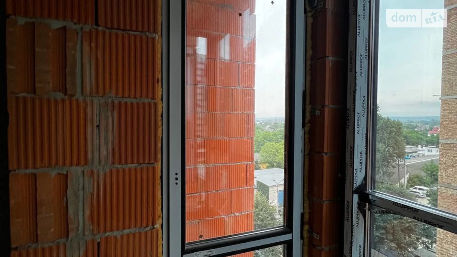 Продается 1-комнатная квартира 43 кв. м в Ивано-Франковске, ул. Ленкавского - фото 3
