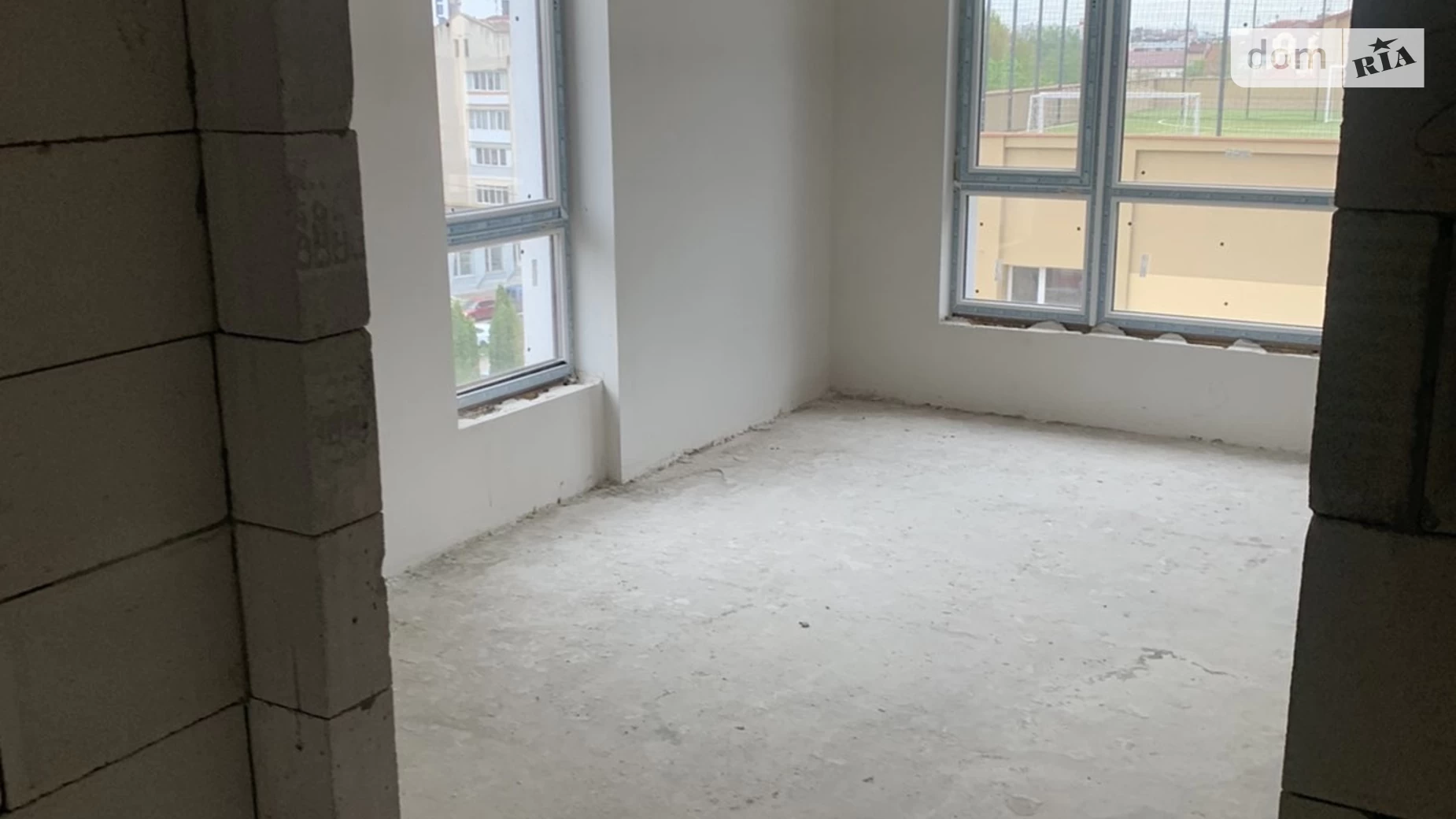 Продается 3-комнатная квартира 90 кв. м в Ивано-Франковске, ул. Коновальца Евгения, 35 - фото 3