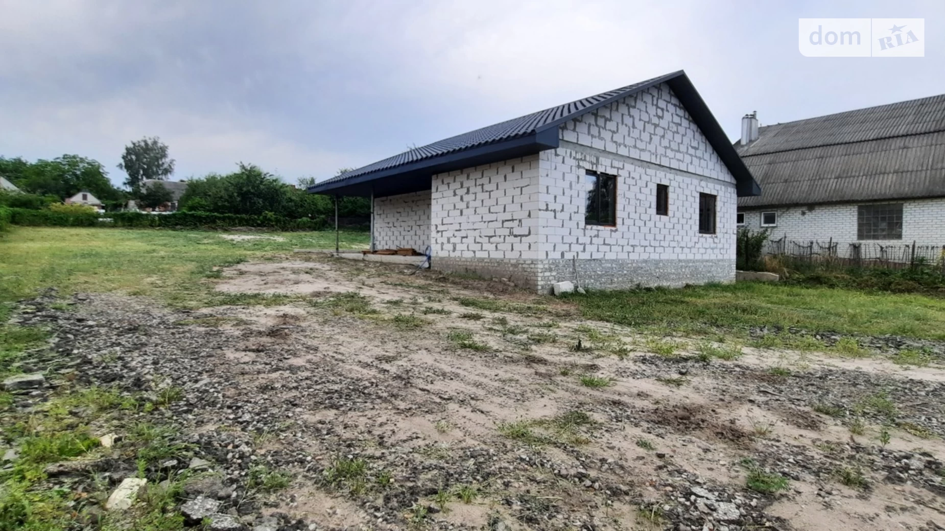 Продается одноэтажный дом 120 кв. м с камином, цена: 54999 $ - фото 2