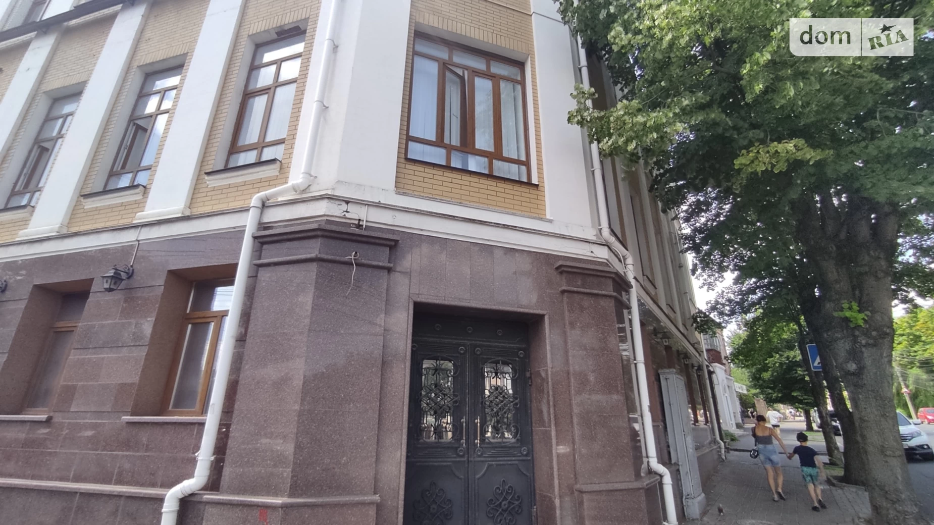 Продается помещения свободного назначения 890 кв. м в 3-этажном здании, цена: 2100000 $ - фото 2