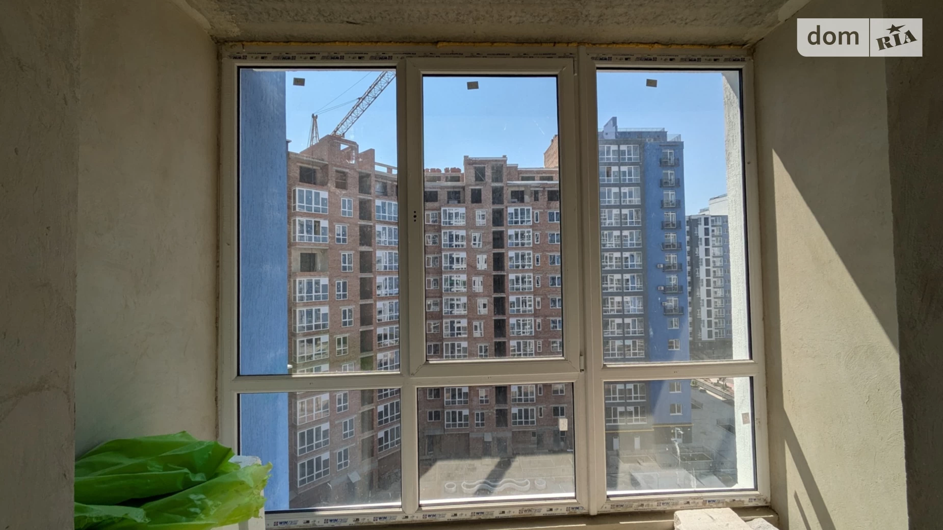 Продается 2-комнатная квартира 71.6 кв. м в Ивано-Франковске, ул. Княгинин - фото 3