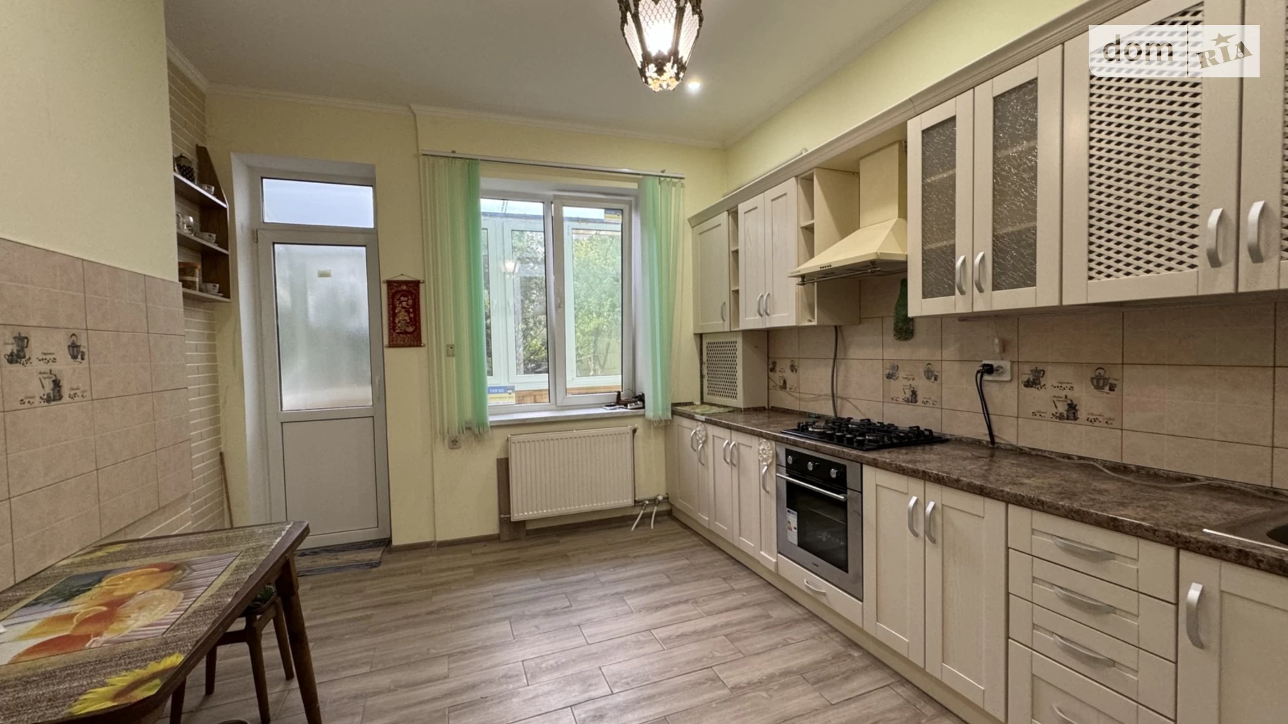 Продается 2-комнатная квартира 64 кв. м в Ивано-Франковске, ул. Тараса Шевченко, 54 - фото 2
