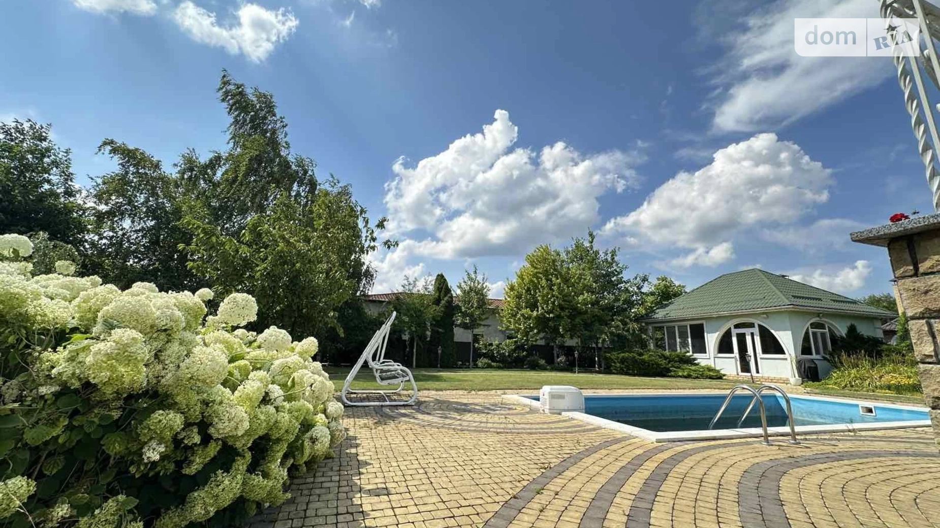 Продается дом на 2 этажа 354 кв. м с верандой, цена: 350000 € - фото 3