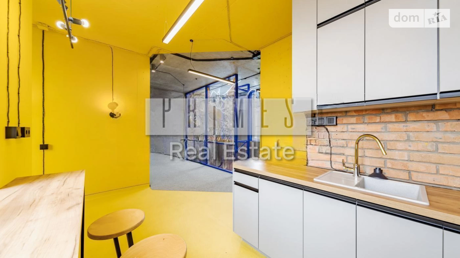 Сдается в аренду офис 167 кв. м в бизнес-центре, цена: 2100 € - фото 2