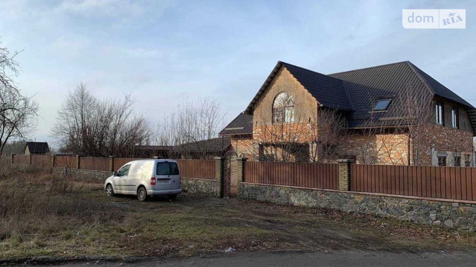 Продается дом на 2 этажа 250 кв. м с садом, цена: 80000 $ - фото 2