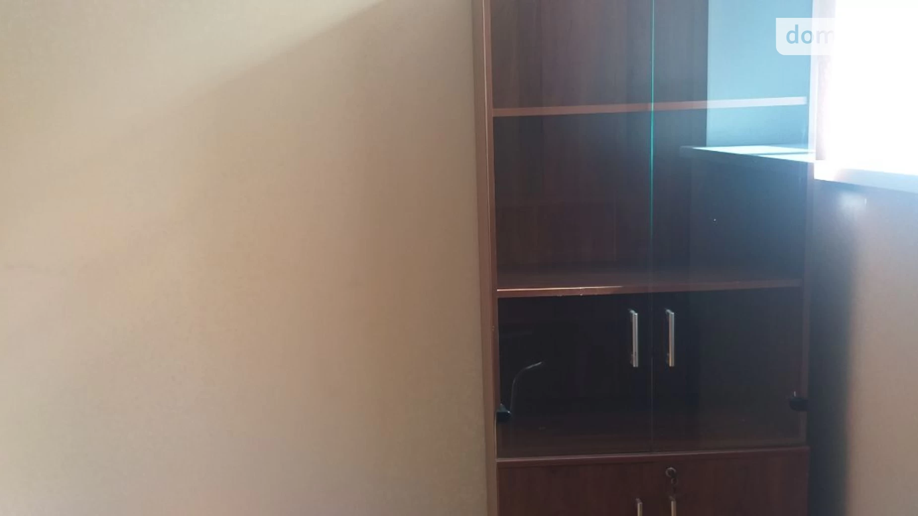 Продается офис 50 кв. м в бизнес-центре, цена: 70000 $ - фото 2