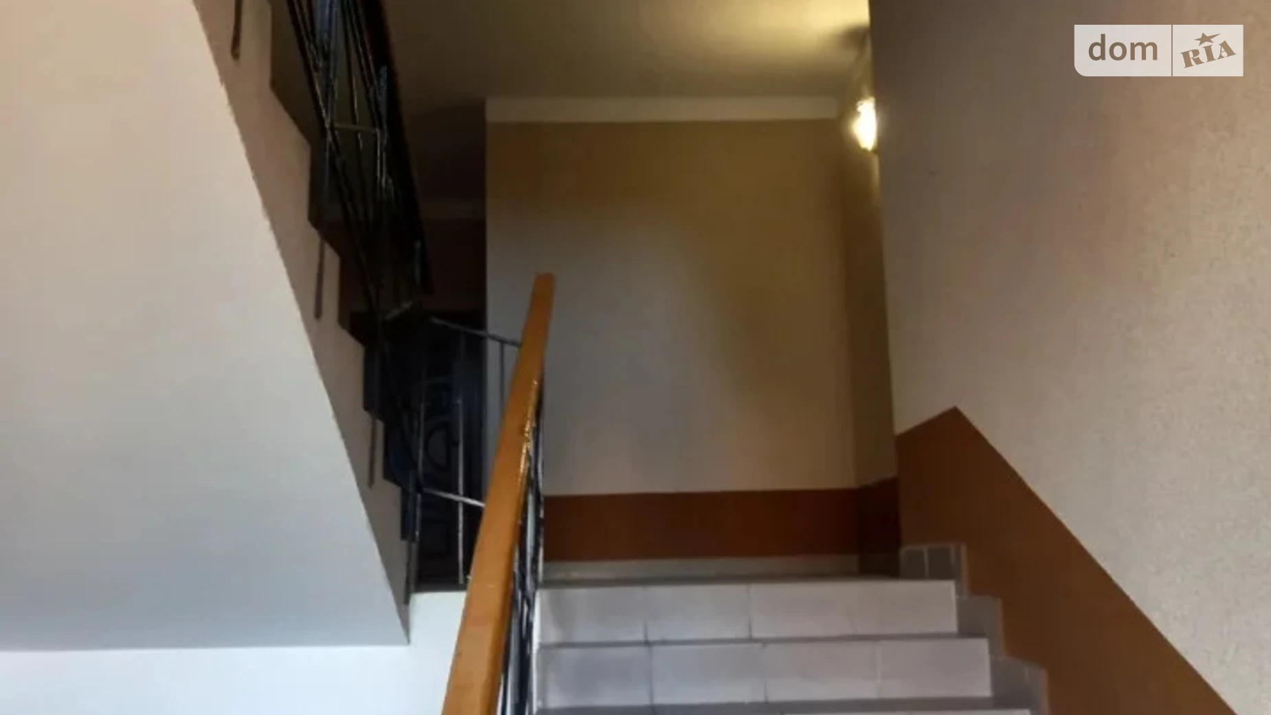 Продається 3-кімнатна квартира 107 кв. м у Чернівцях, вул. Комарівська - фото 5