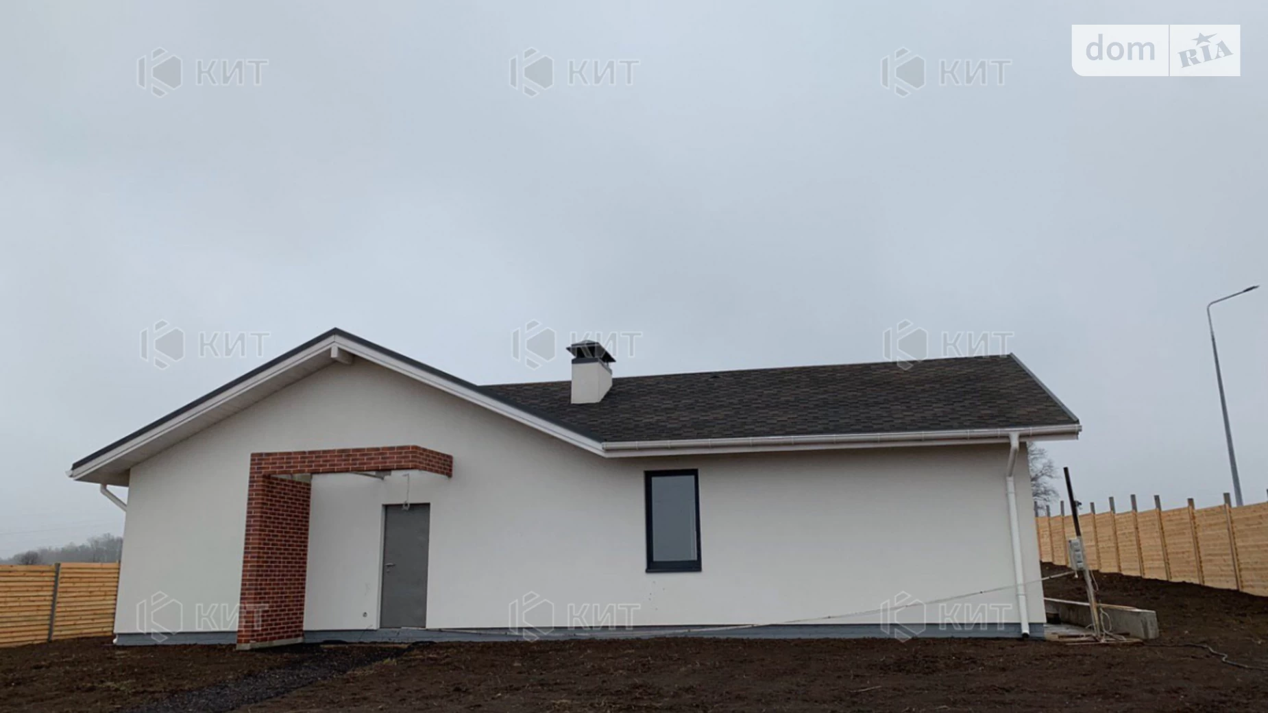 Продается одноэтажный дом 120 кв. м с камином, цена: 125000 $ - фото 2
