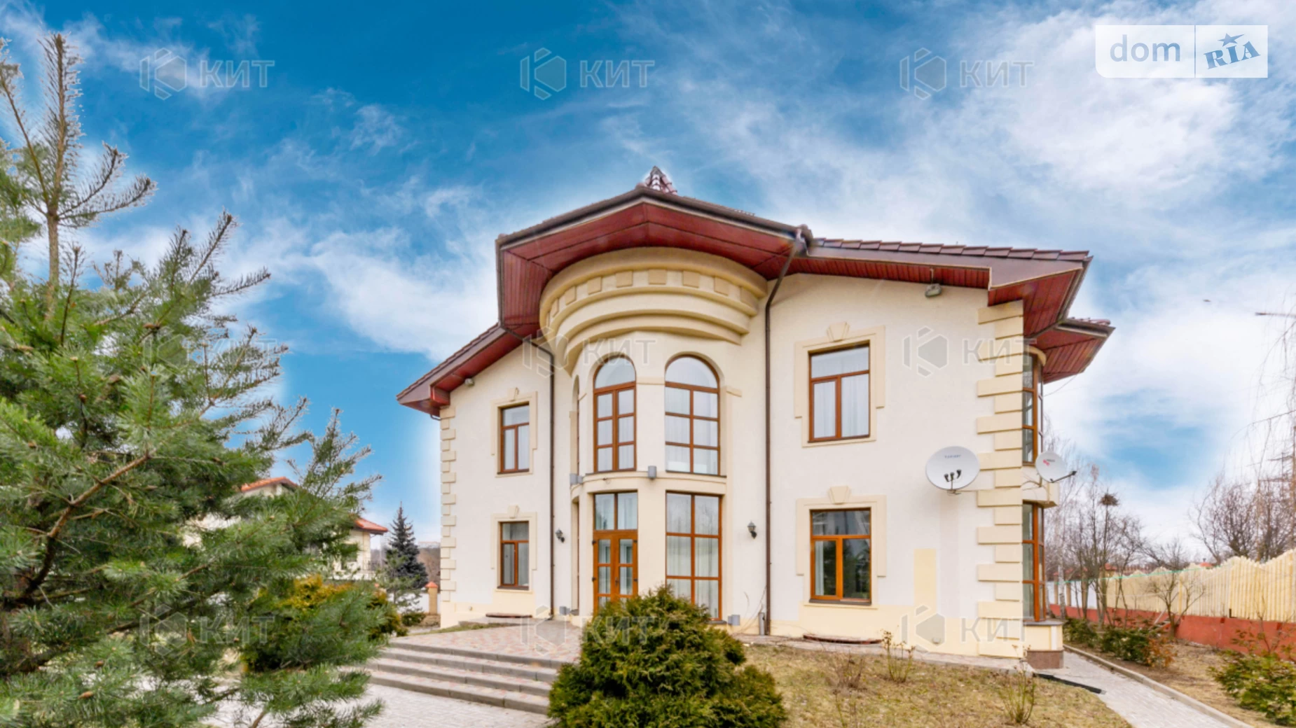 Продается дом на 2 этажа 750 кв. м с камином, цена: 960000 $ - фото 3