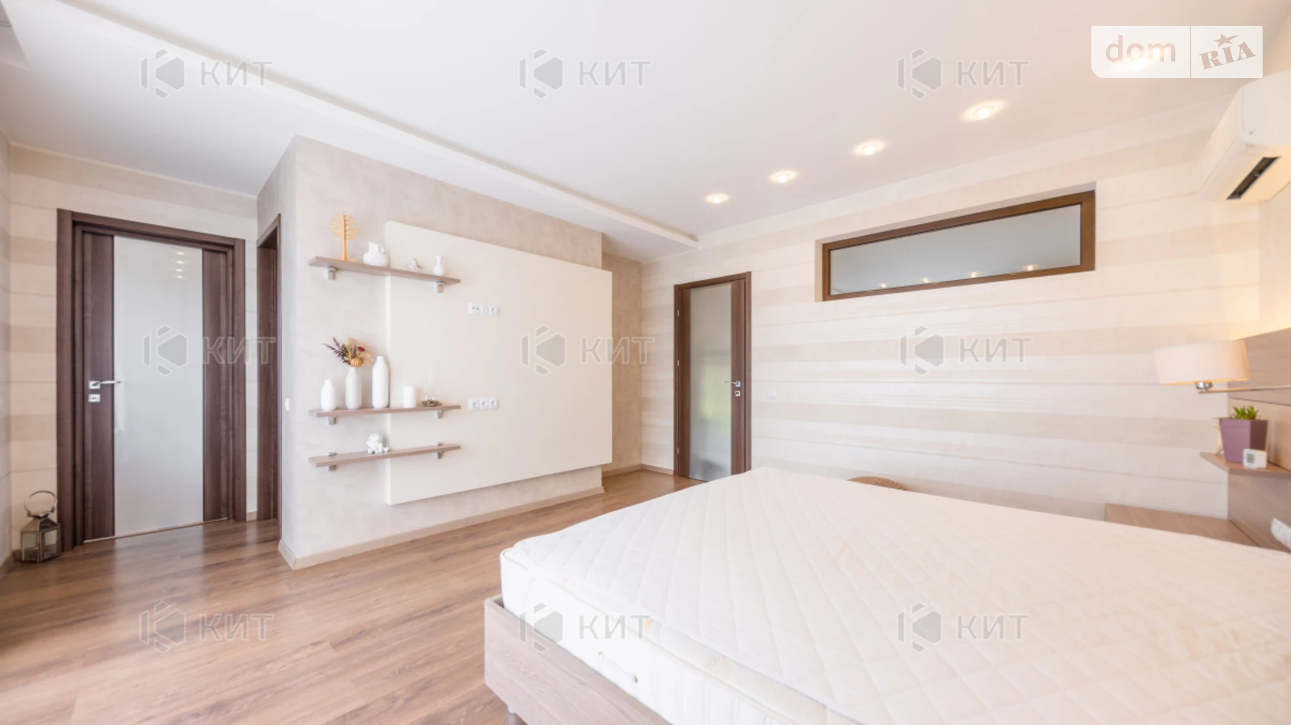 Продается дом на 2 этажа 157 кв. м с гаражом, цена: 350000 $ - фото 4