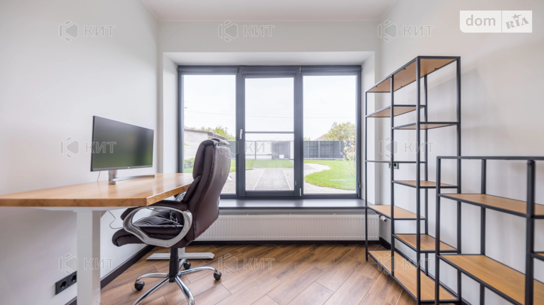 Продается дом на 2 этажа 135 кв. м с гаражом, цена: 180000 $ - фото 4