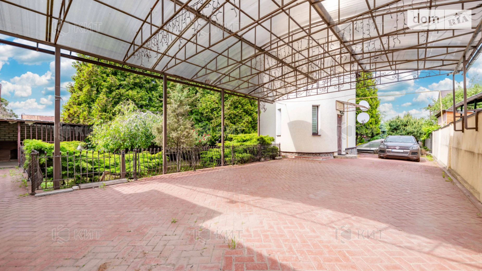 Продается дом на 2 этажа 210 кв. м с бассейном, цена: 180000 $ - фото 5