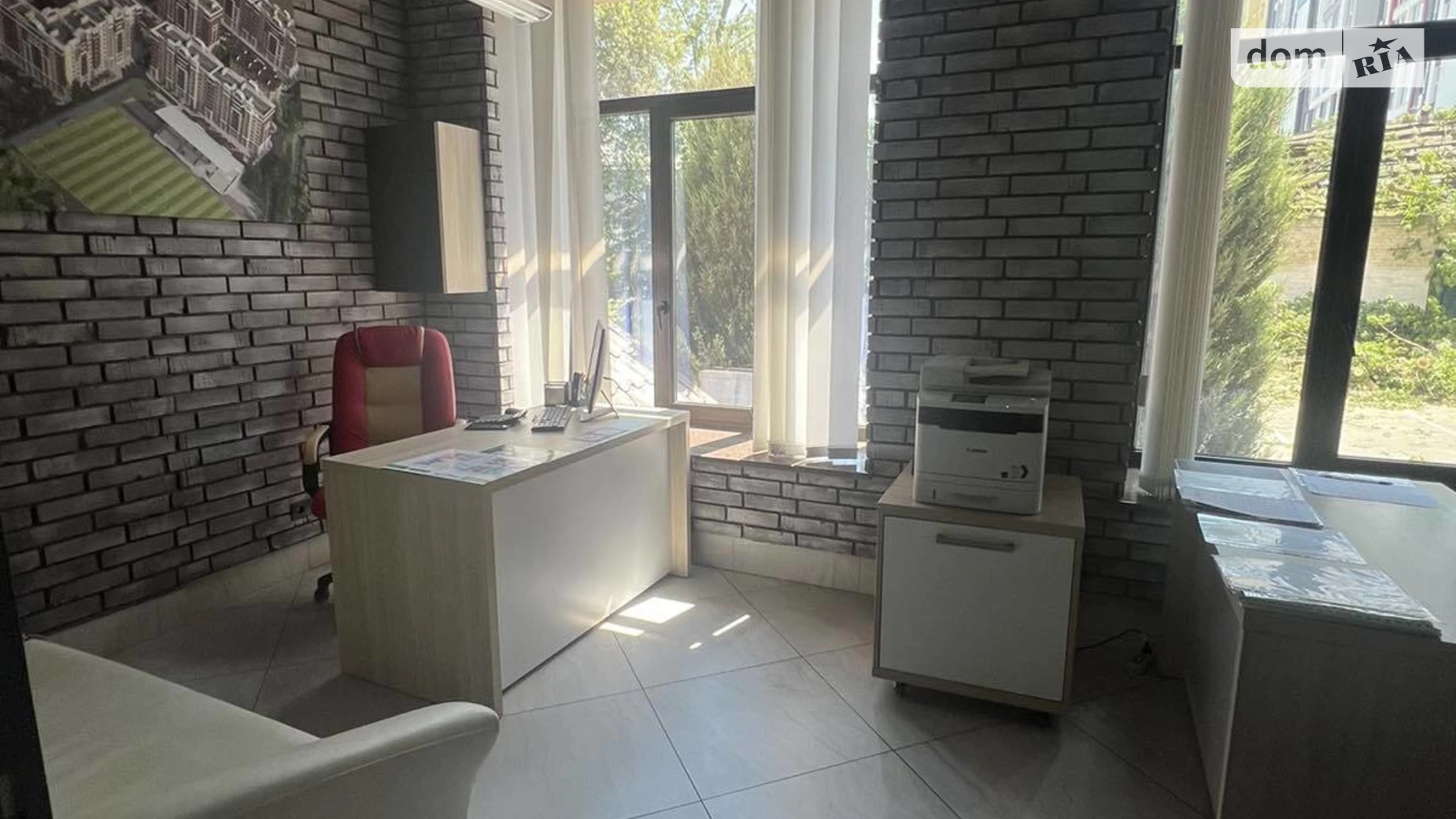 Продается офис 198 кв. м в бизнес-центре, цена: 220000 $ - фото 4