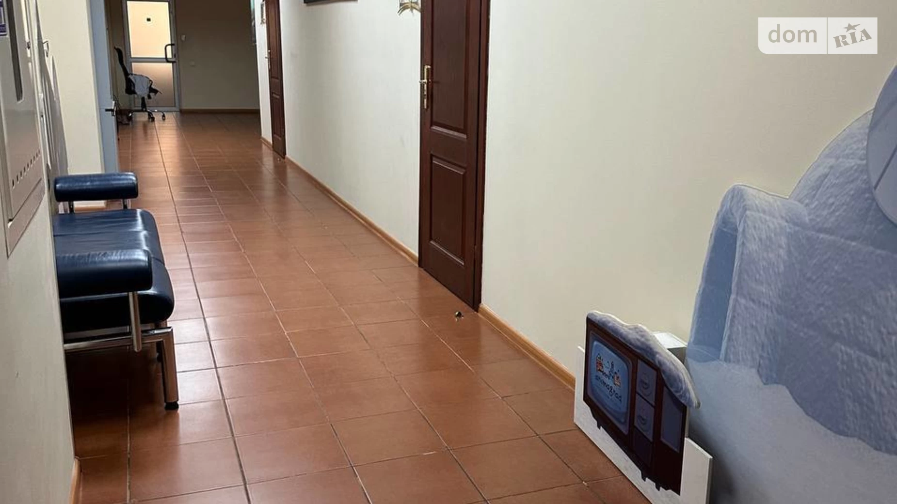 Здається в оренду офіс 398.52 кв. м в бізнес-центрі, цена: 150641 грн - фото 2