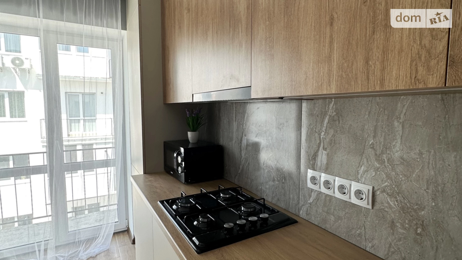 Продается 2-комнатная квартира 48 кв. м в Кременце, ул. 107-й Кременецкой Дивизии, 14А - фото 3
