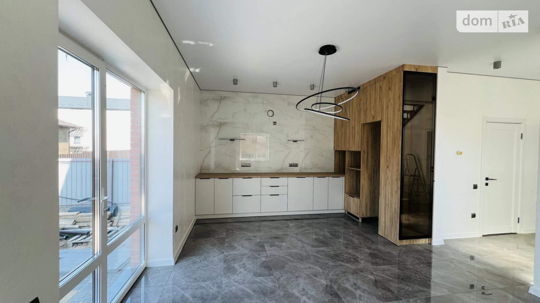 Продается дом на 2 этажа 125 кв. м с камином, цена: 160000 $ - фото 3