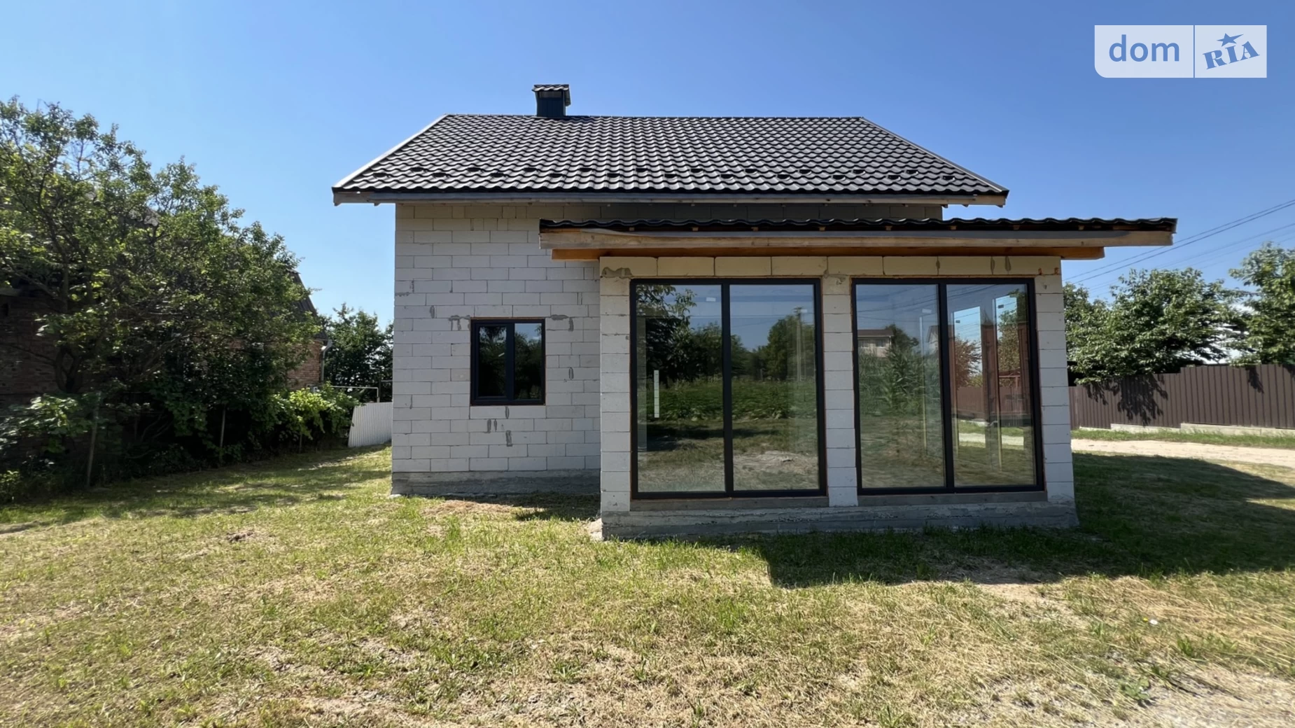 Продается дом на 2 этажа 147 кв. м с камином, цена: 78000 $ - фото 4