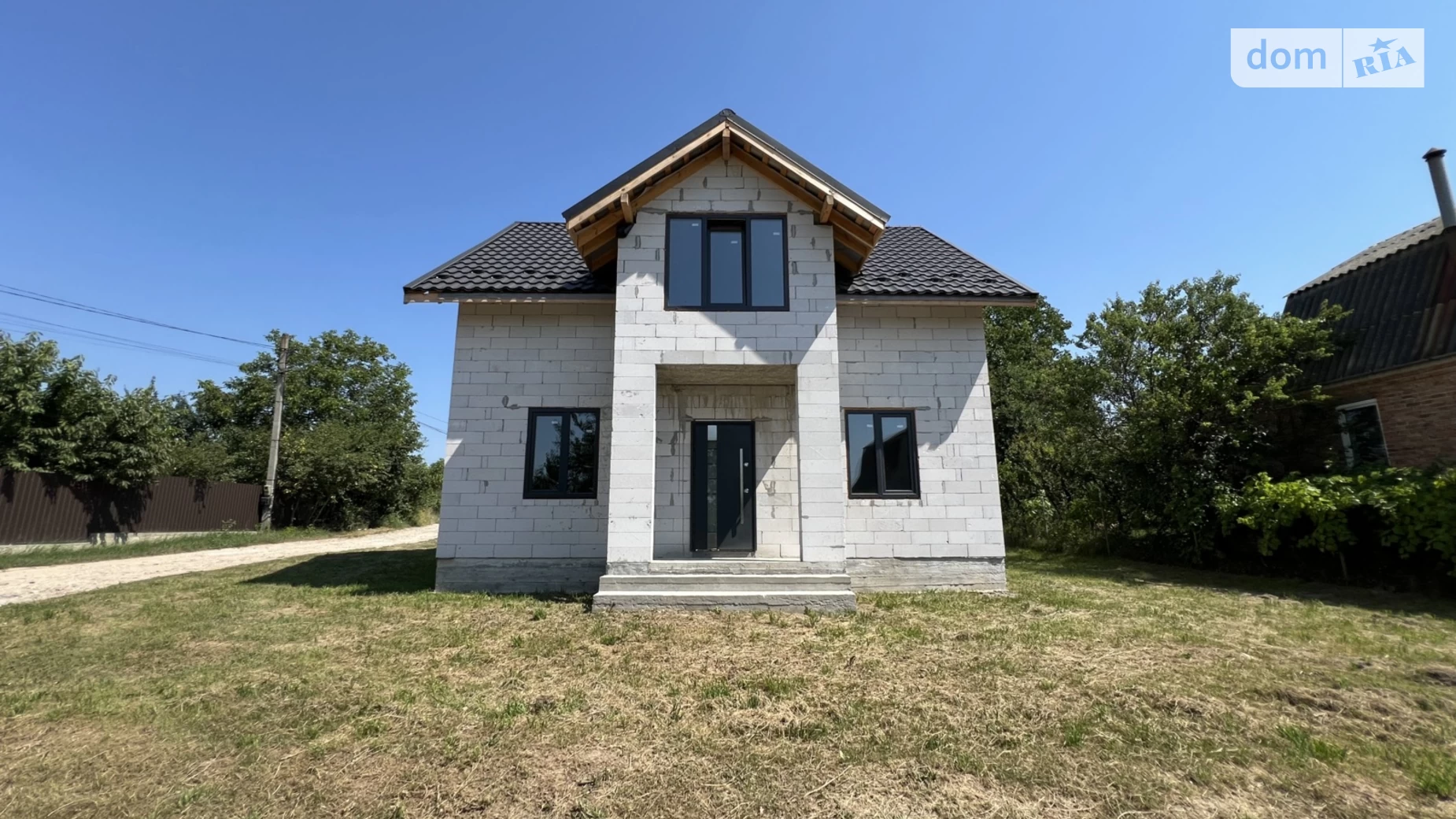 Продается дом на 2 этажа 147 кв. м с камином, цена: 78000 $ - фото 3