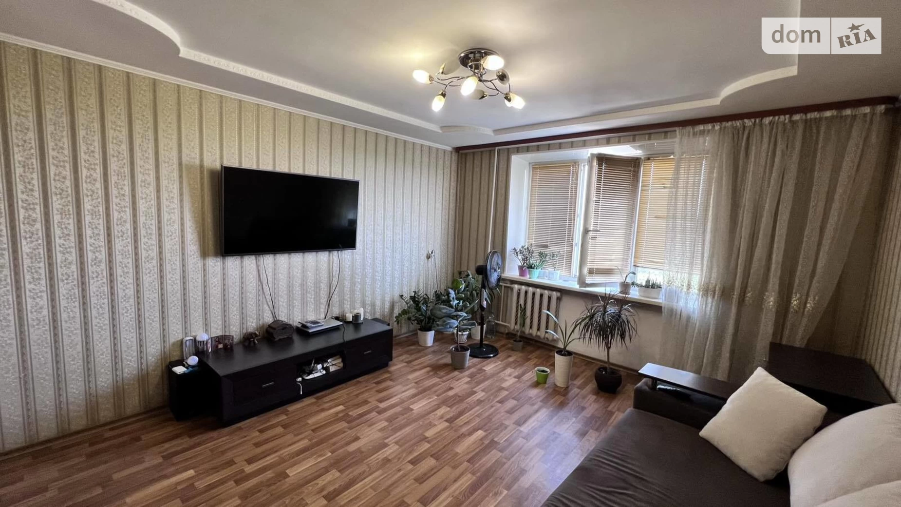 Продается 2-комнатная квартира 50 кв. м в Полтаве, ул. Великотырновская, 39А - фото 2