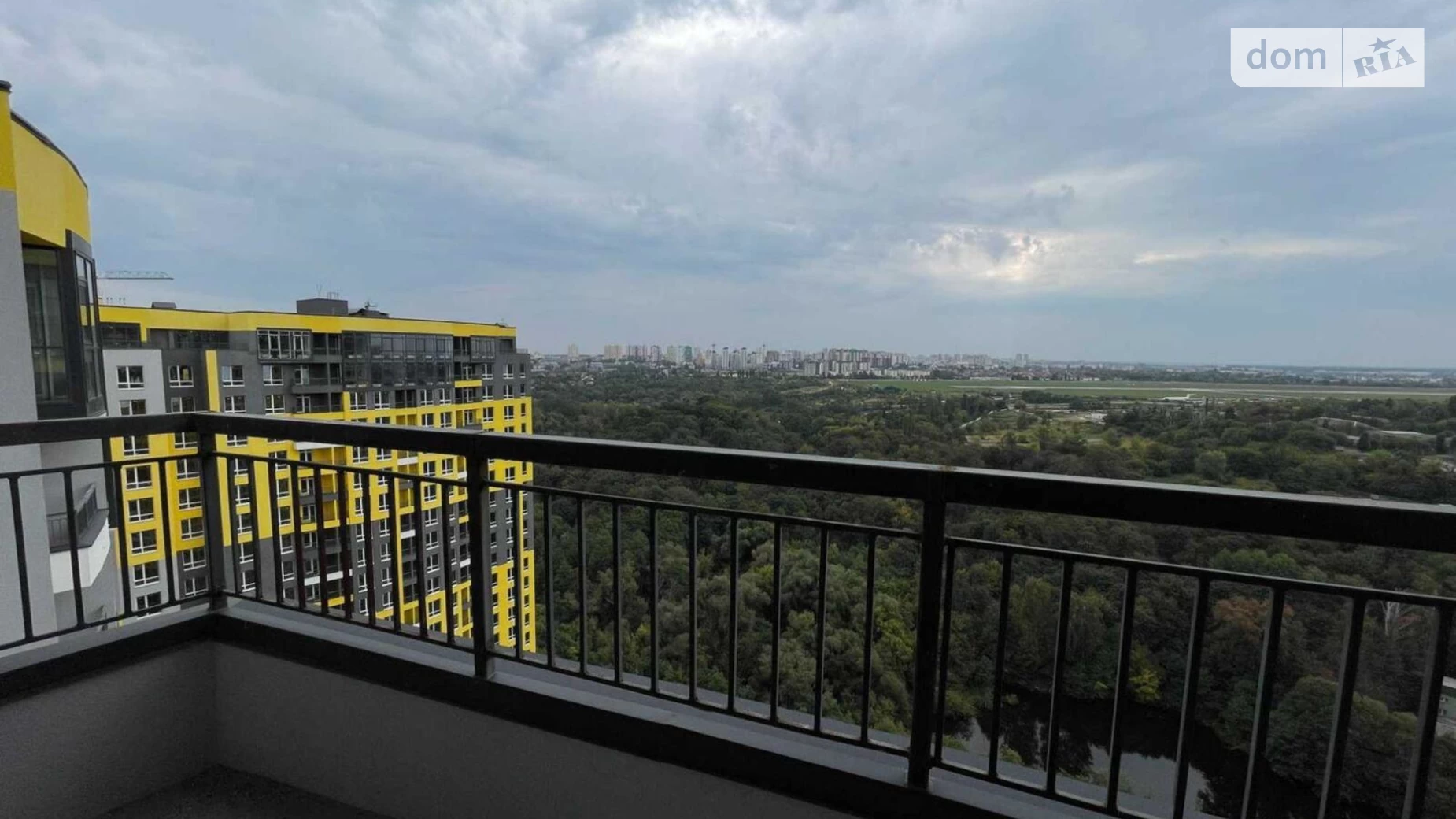 Продается 3-комнатная квартира 86 кв. м в Киеве, ул. Петра Радченко, 27 - фото 2