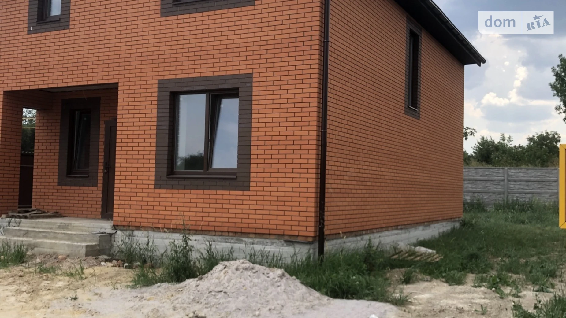 Продается дом на 2 этажа 120 кв. м с гаражом, цена: 85000 $ - фото 2