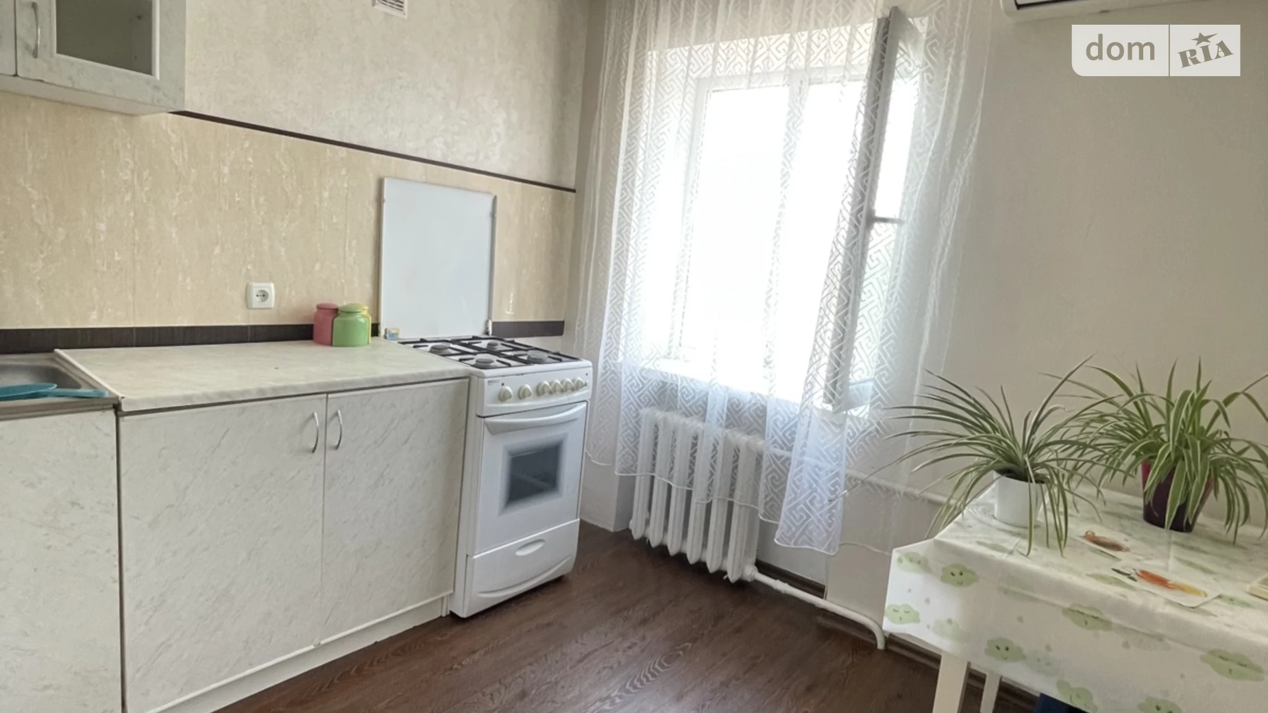 Продается 1-комнатная квартира 31 кв. м в Черноморске, просп. Мира(Ленина ул.) - фото 2