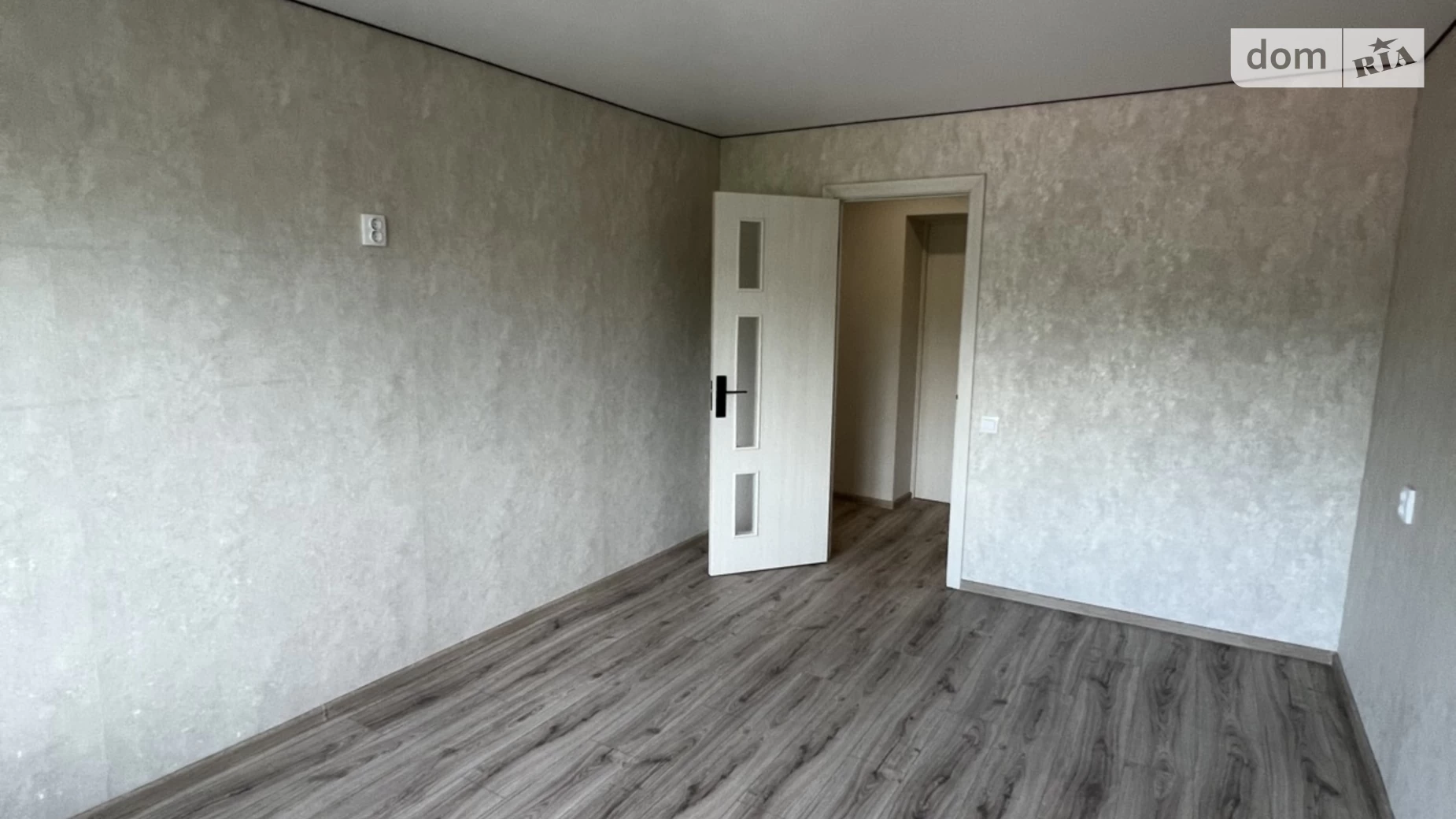 Продается 2-комнатная квартира 45 кв. м в Ровно, ул. Степана Бандеры, 33А - фото 4