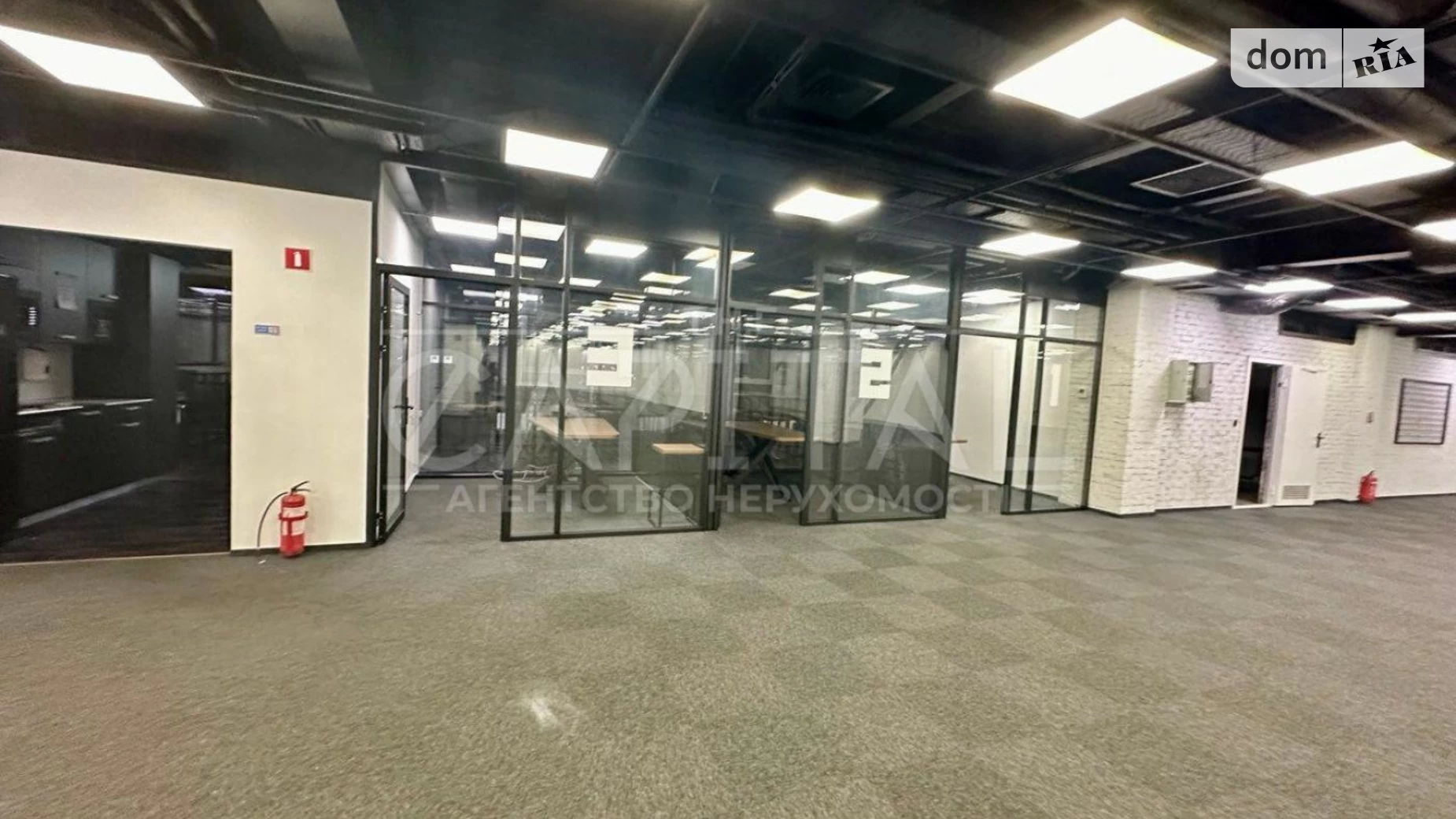 Здається в оренду офіс 2300 кв. м в бізнес-центрі, цена: 27600 $ - фото 2