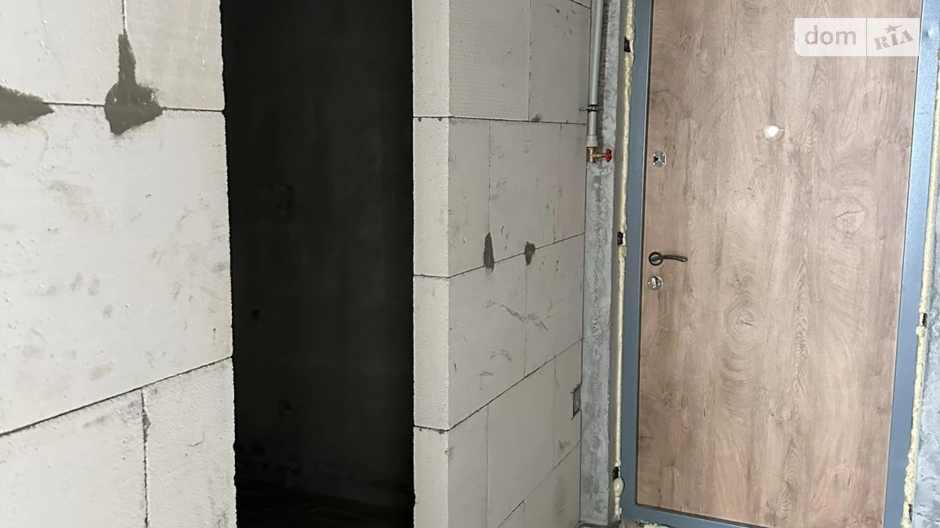 Продается 1-комнатная квартира 49 кв. м в Одессе, ул. Варненская, 27/2 - фото 2