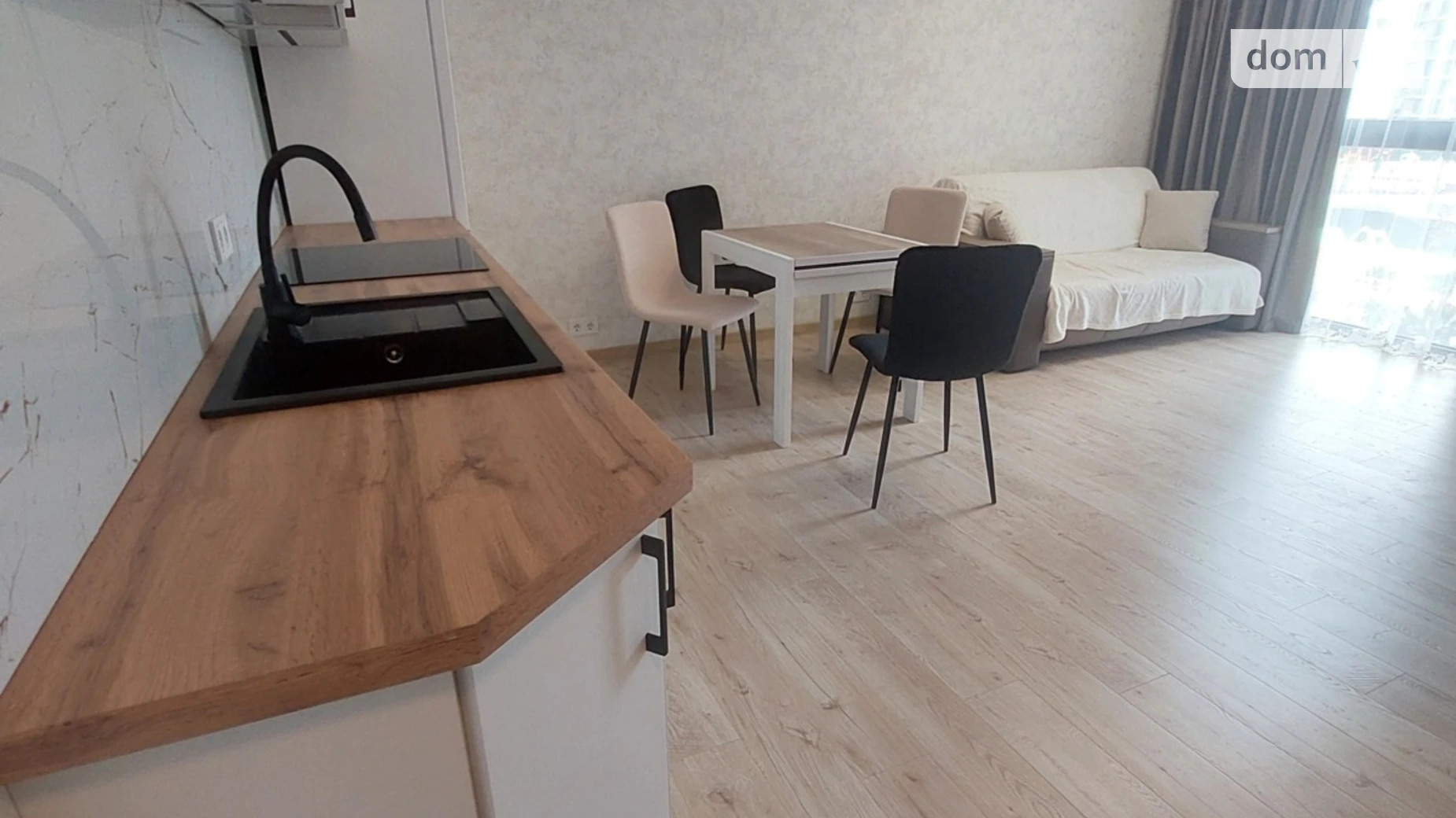 Продается 1-комнатная квартира 27 кв. м в Ужгороде, ул. Легоцкого, 80 - фото 2