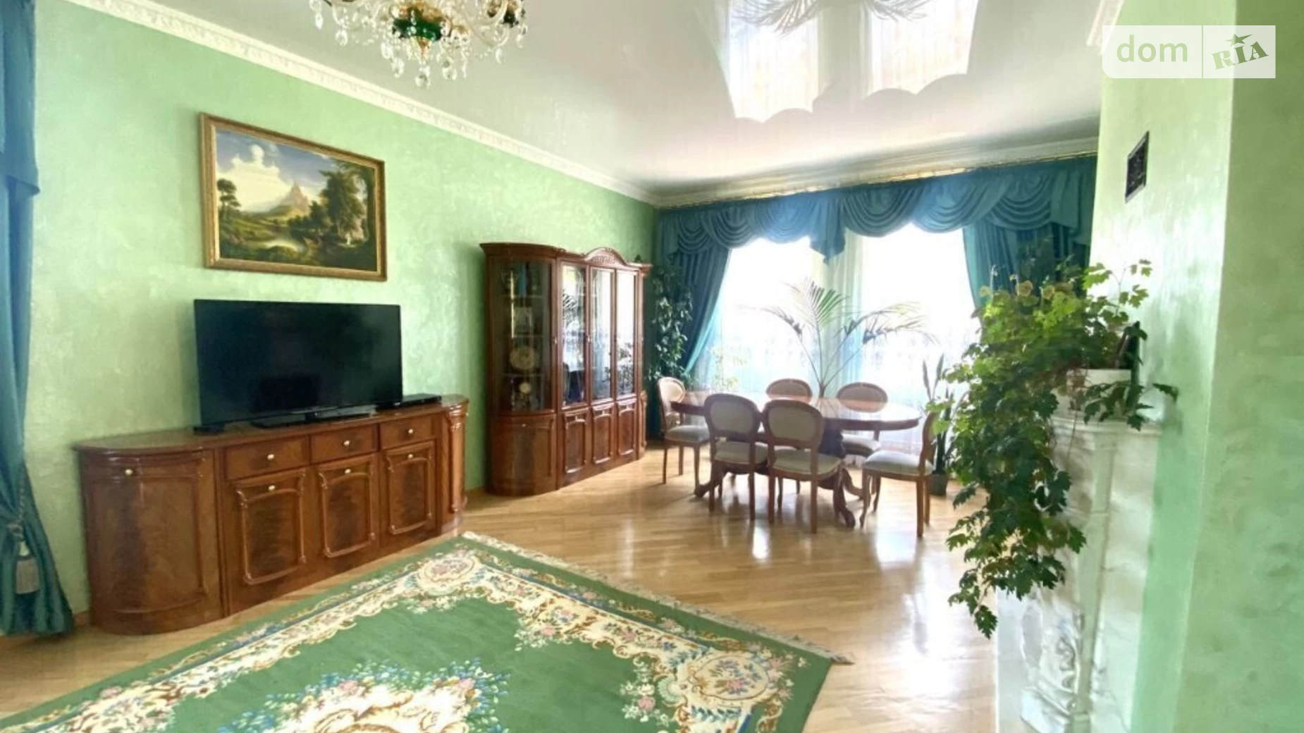 Продается дом на 2 этажа 320 кв. м с участком, цена: 280000 $ - фото 2