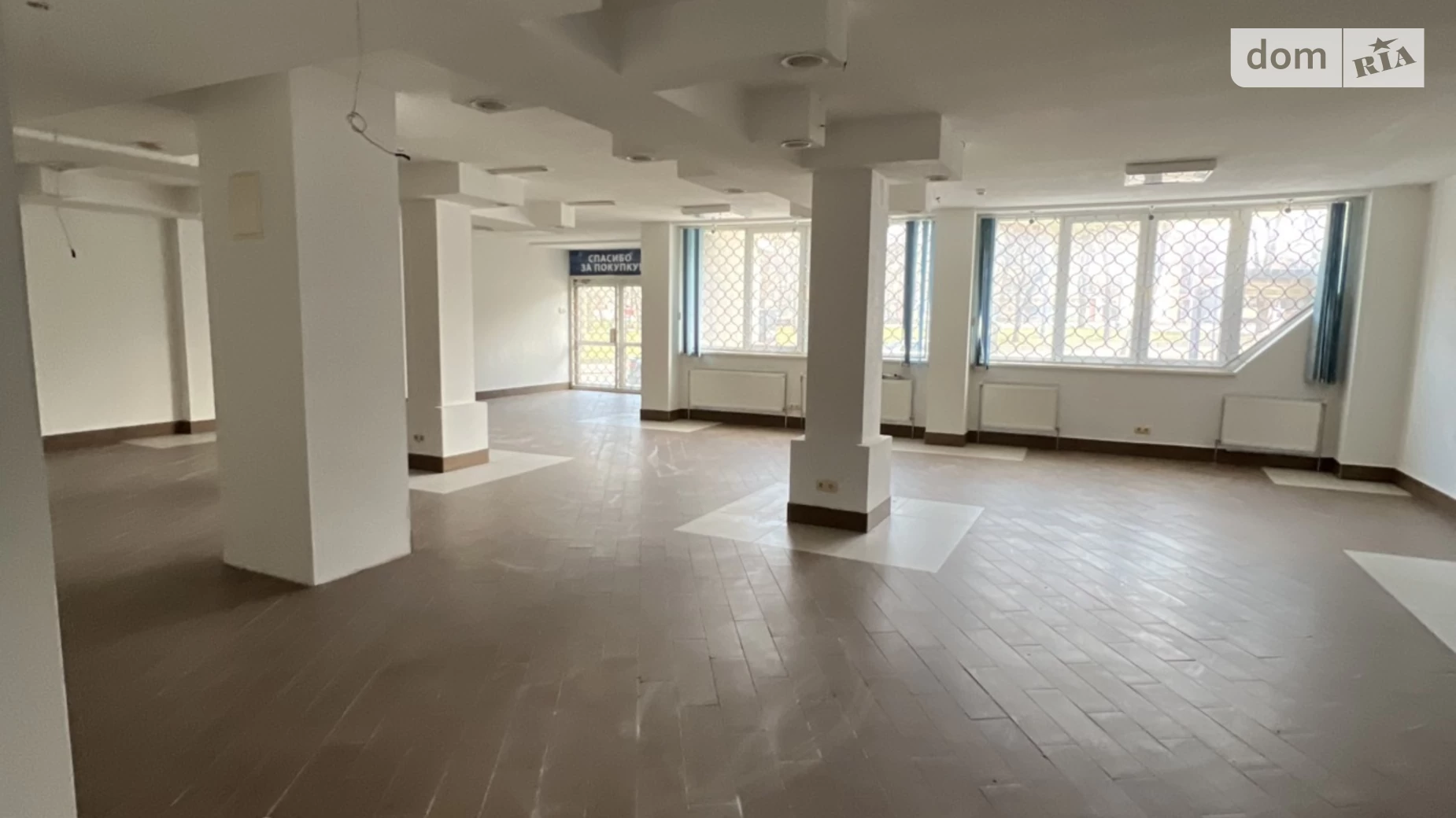 Сдается в аренду офис 156 кв. м в бизнес-центре, цена: 10000 грн - фото 2