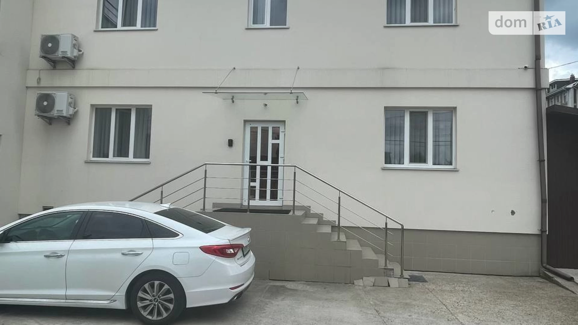 Сдается в аренду дом на 2 этажа 192 кв. м с балконом, цена: 65000 грн - фото 2