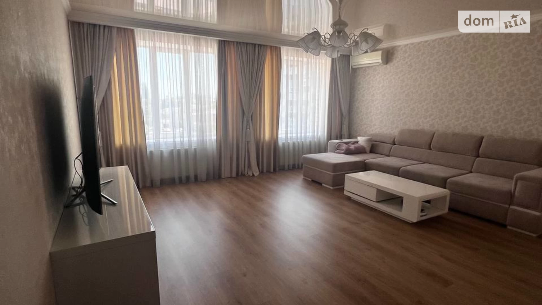 Продається 3-кімнатна квартира 137 кв. м у Кременчуку, вул. Академіка Маслова (Радянська), 24 - фото 2