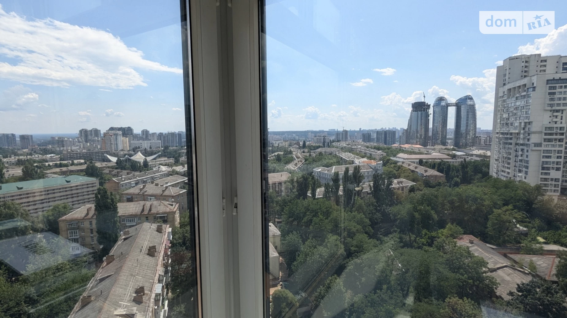 Продается 4-комнатная квартира 240 кв. м в Киеве, бул. Леси Украинки, 30Б - фото 5