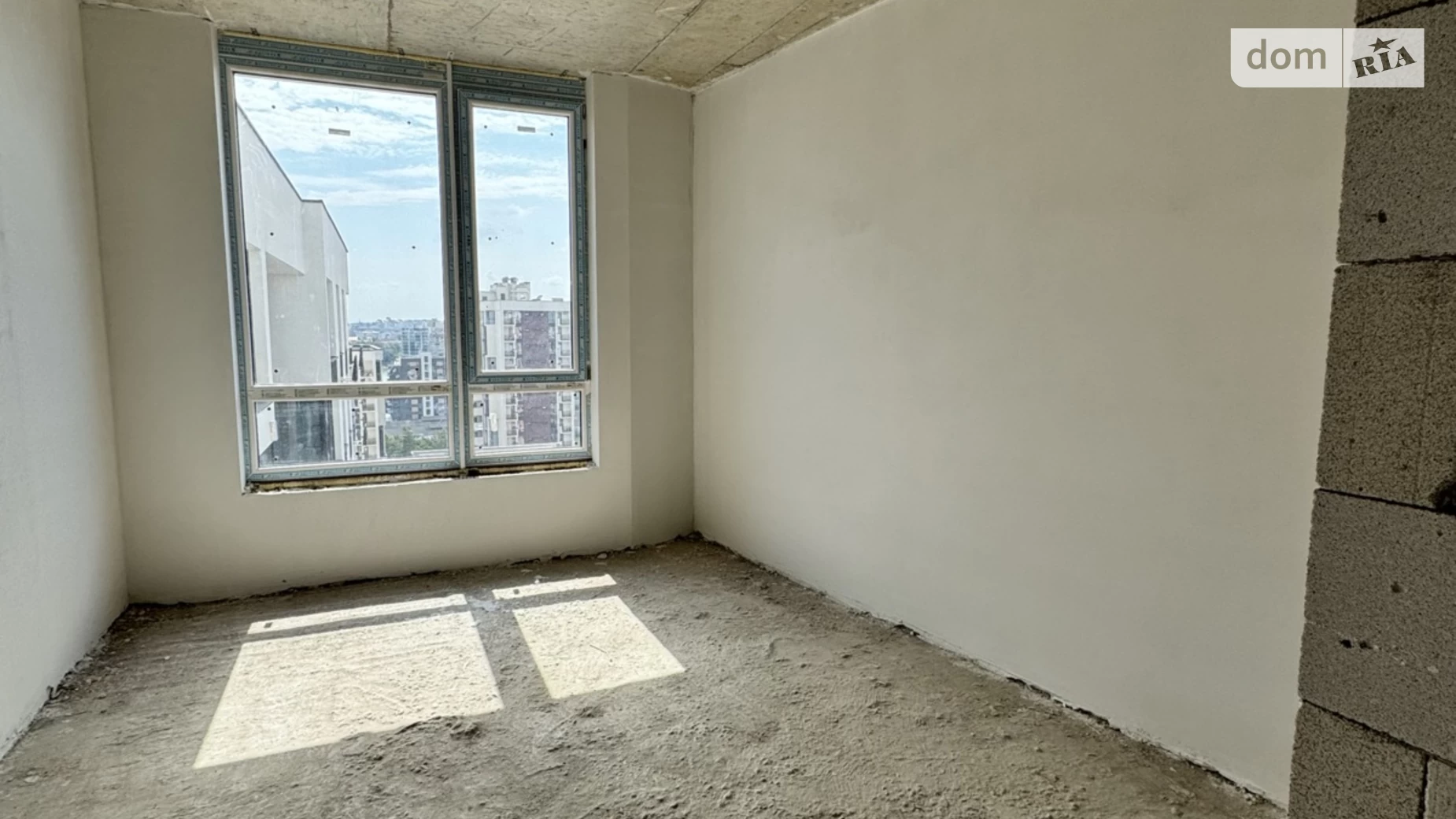 Продается 1-комнатная квартира 44 кв. м в Ивано-Франковске, ул. Ленкавского - фото 2